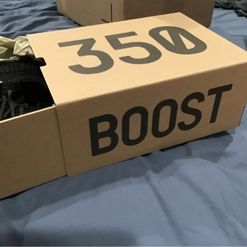 Adidas Yeezy Boost 350 V1  Pirate Black Bb5350  2023